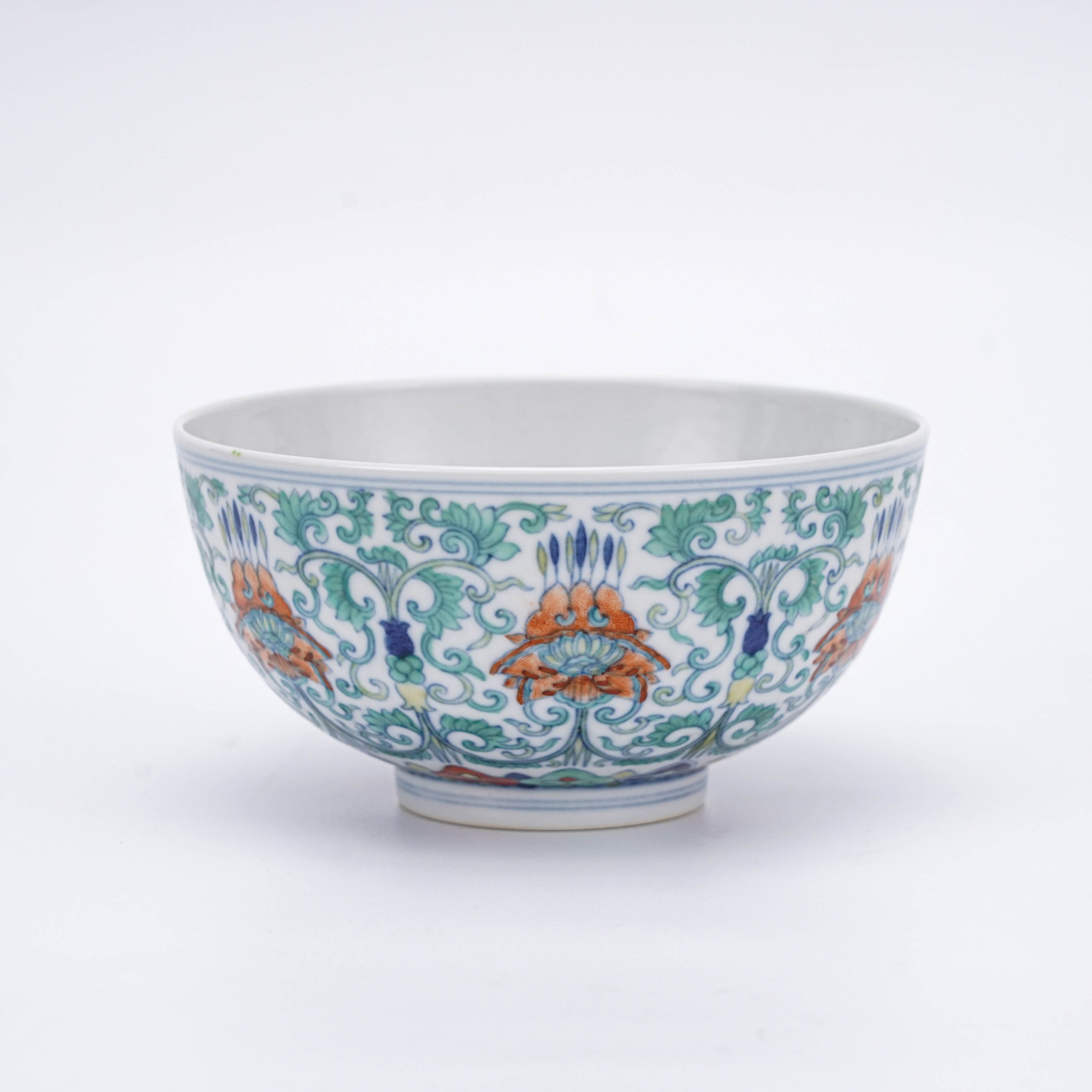 (AD6)Q108844大清道光年制款斗彩缠枝佛莲花纹碗