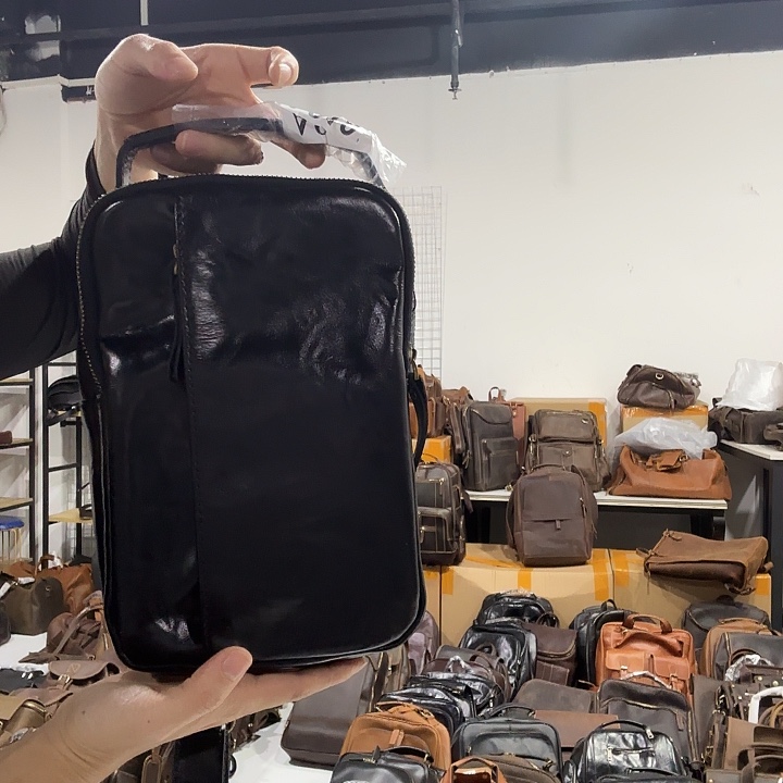 小牛皮（革）牛皮（革）头层牛皮159