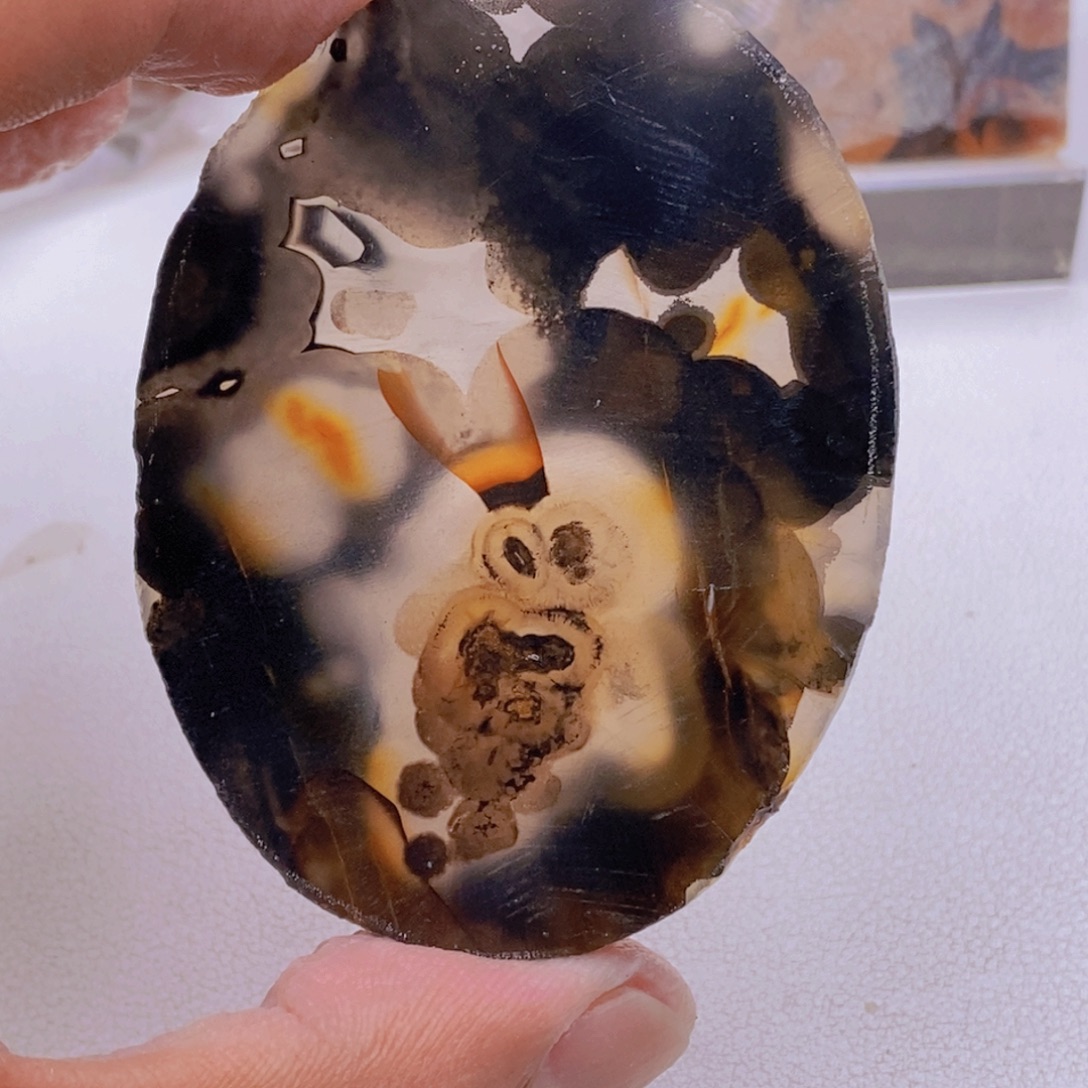 白***山玛瑙/玉髓吊坠(不含链)未镶嵌微瑕