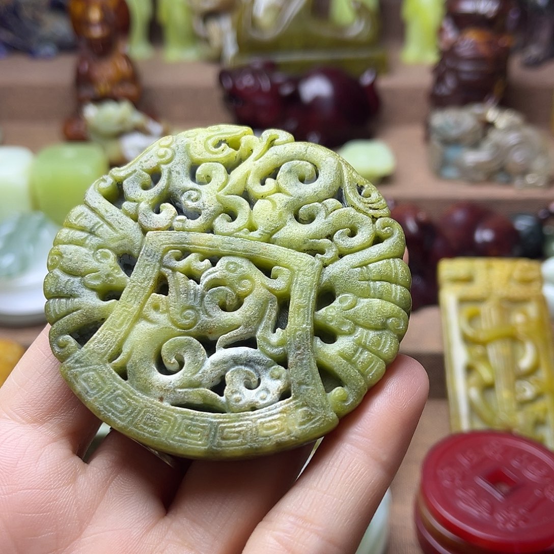 白玉菩提吊坠128。。