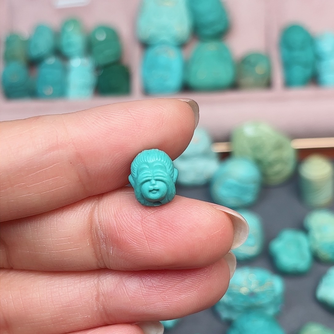 绿松石配饰未镶嵌