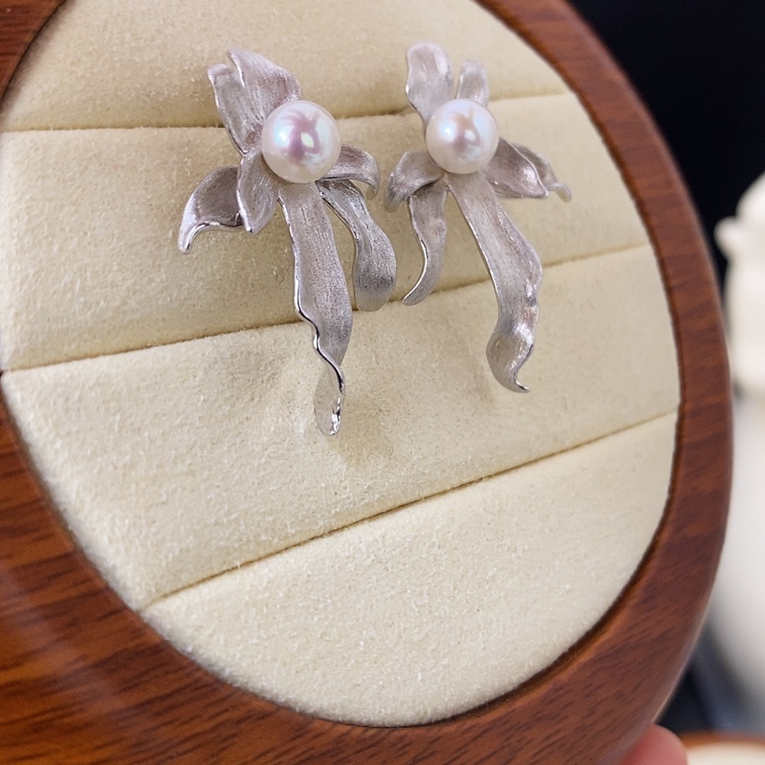 耳饰银S925镶嵌淡水珍珠