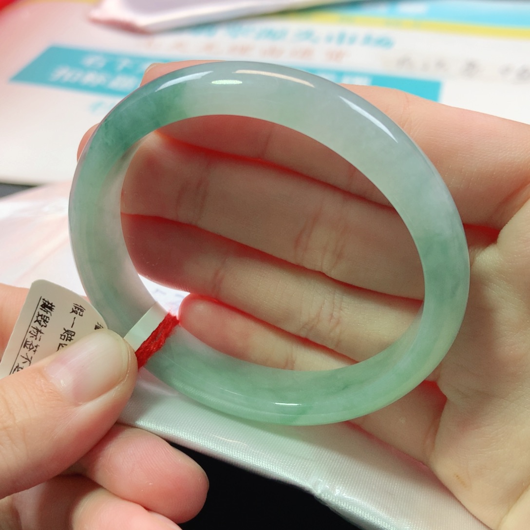 未镶嵌手镯（贵妃镯）翡翠1110号