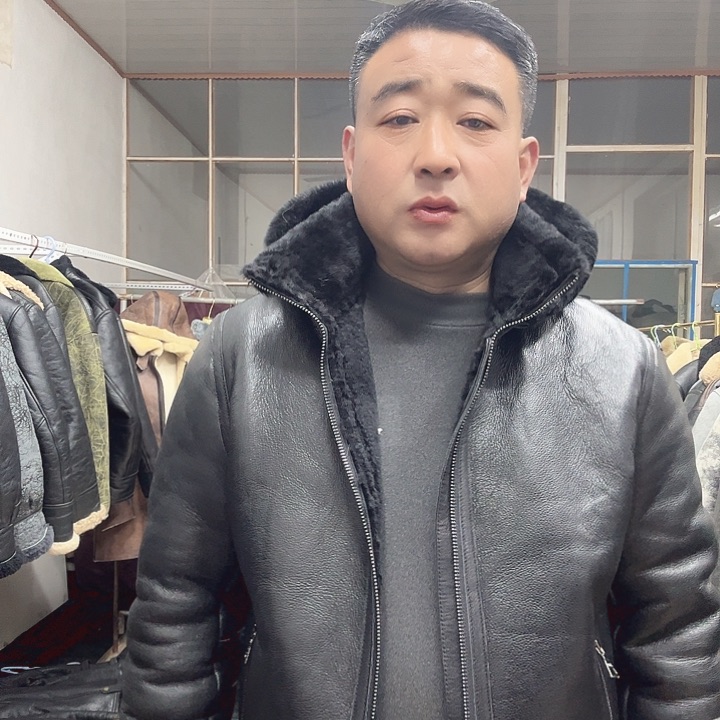 56码黑色戴帽皮毛一体