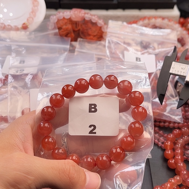 南红玛瑙未镶嵌多样性发货默认微瑕称重11mm