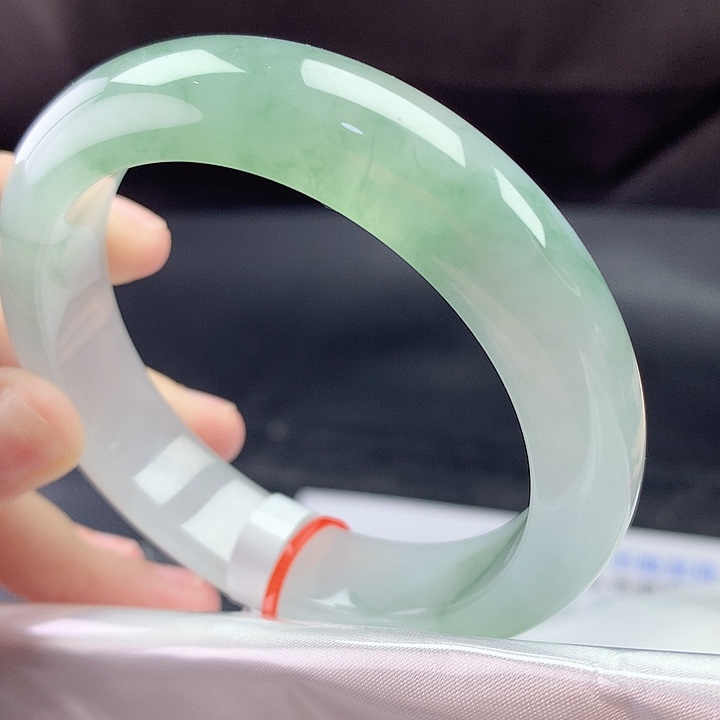 翡翠未镶嵌手镯55圈