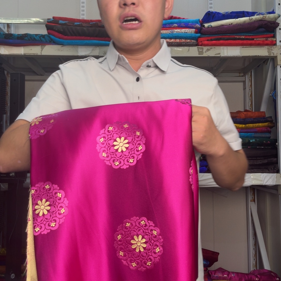 杭州丝绸7米长，宽75cm