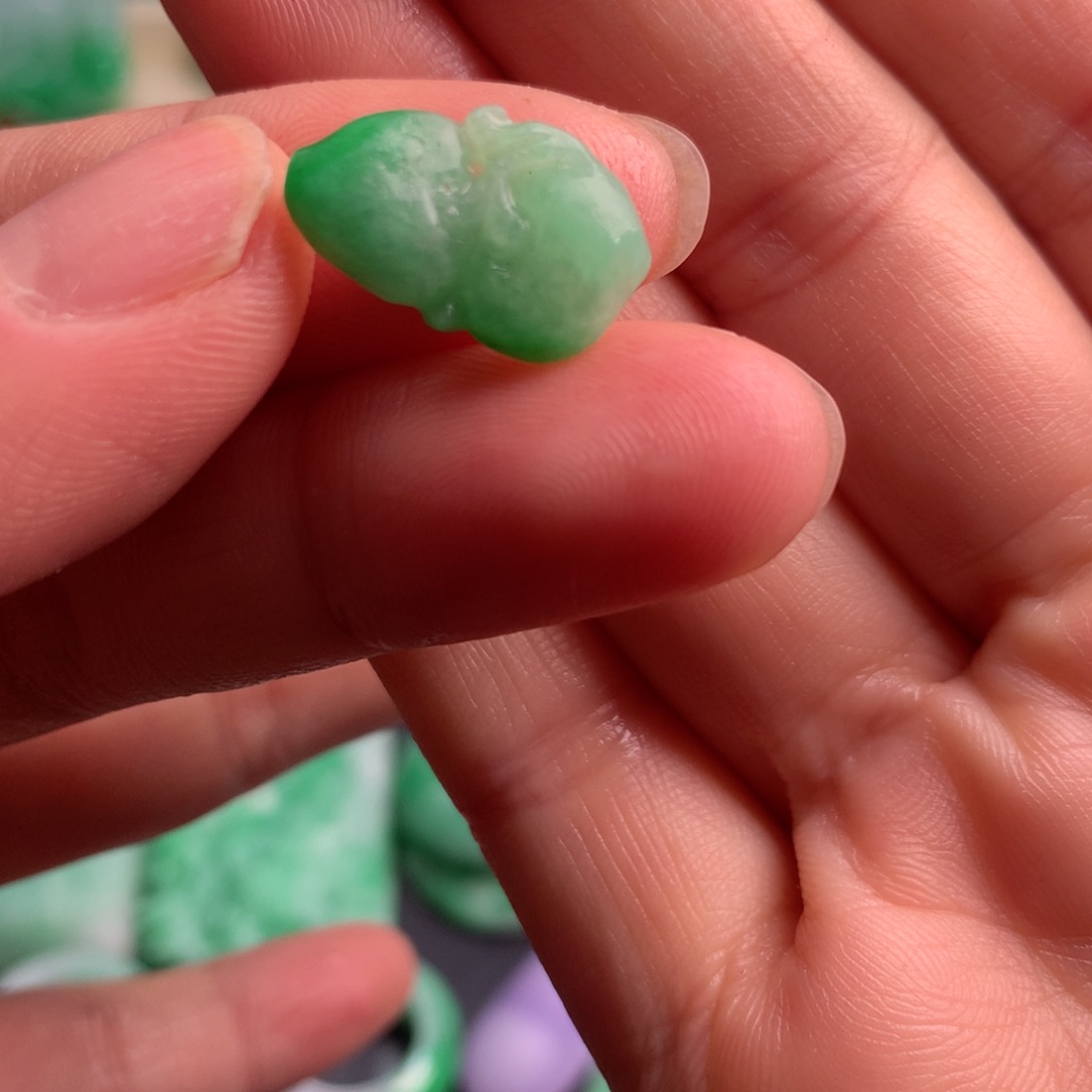 未镶嵌定制翡翠翡翠