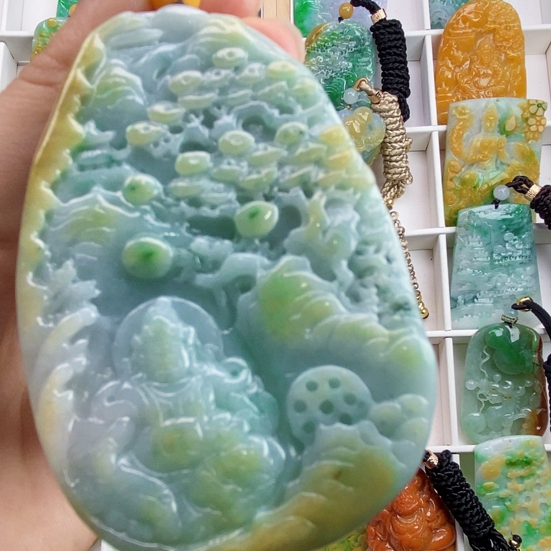 颈饰未镶嵌翡翠霸***柔翡翠