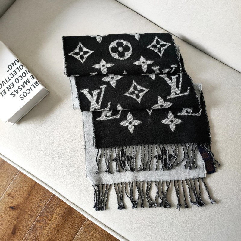 95新 LouisVuitton/路易威登 【24期免息】黑灰拼色羊毛围巾50978