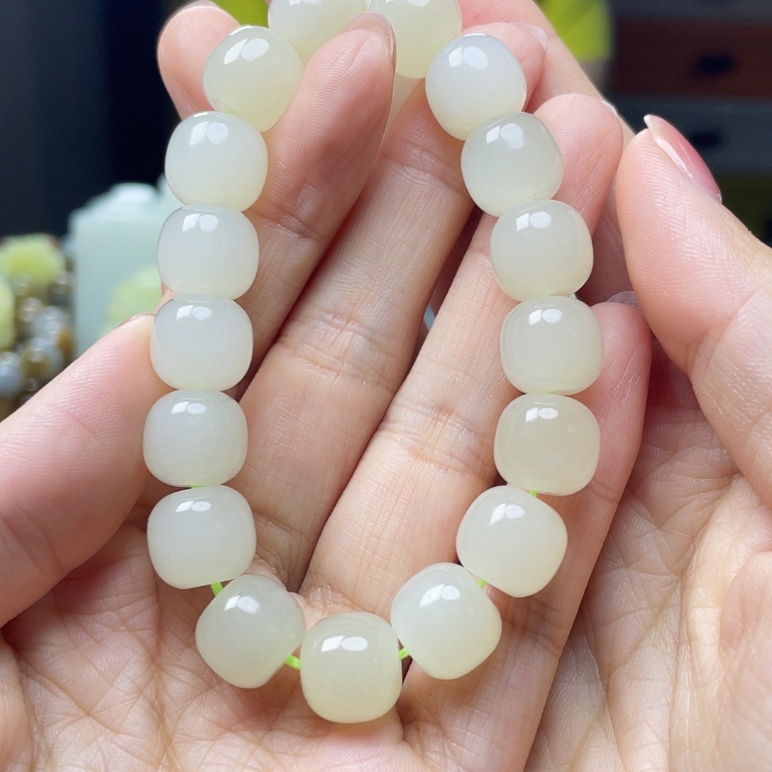 手链未镶嵌和田玉