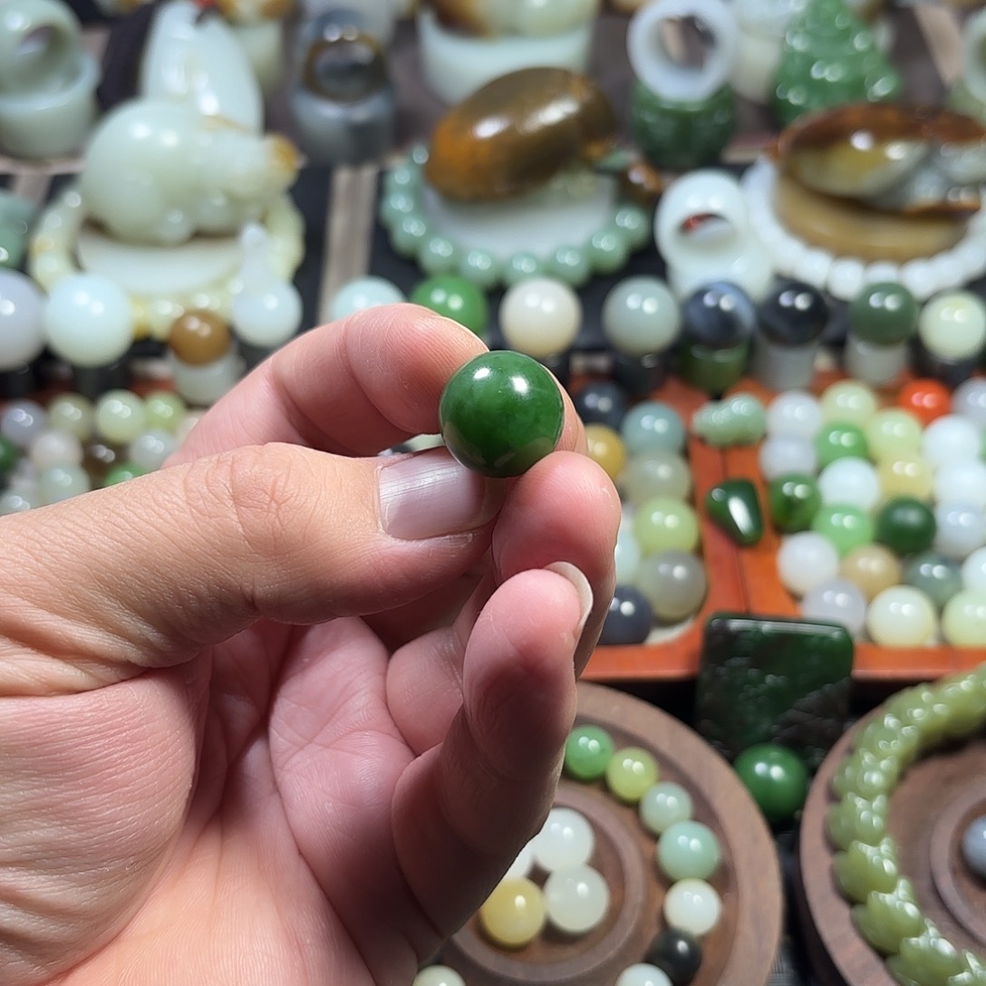 和田玉珠子未镶嵌沙*猫