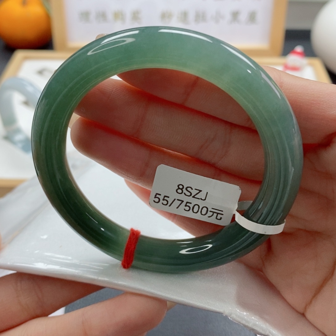 翡翠手镯未镶嵌天然A货翡翠手镯