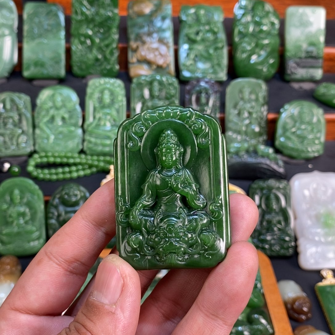 和田玉颈饰未镶嵌鹤**皋