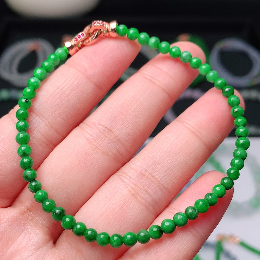 翡翠手链未镶嵌翡翠