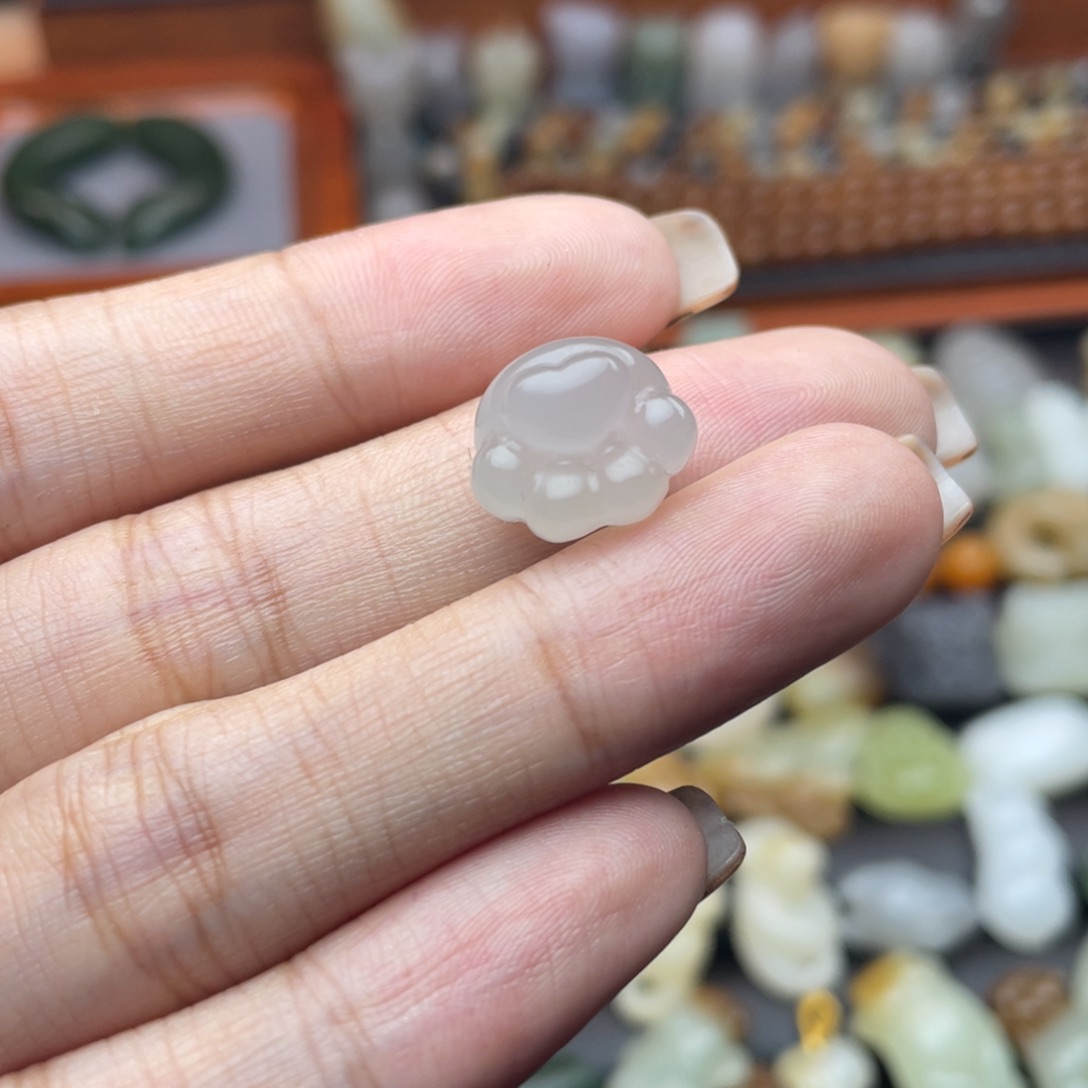 和田玉颈饰未镶嵌宝***长