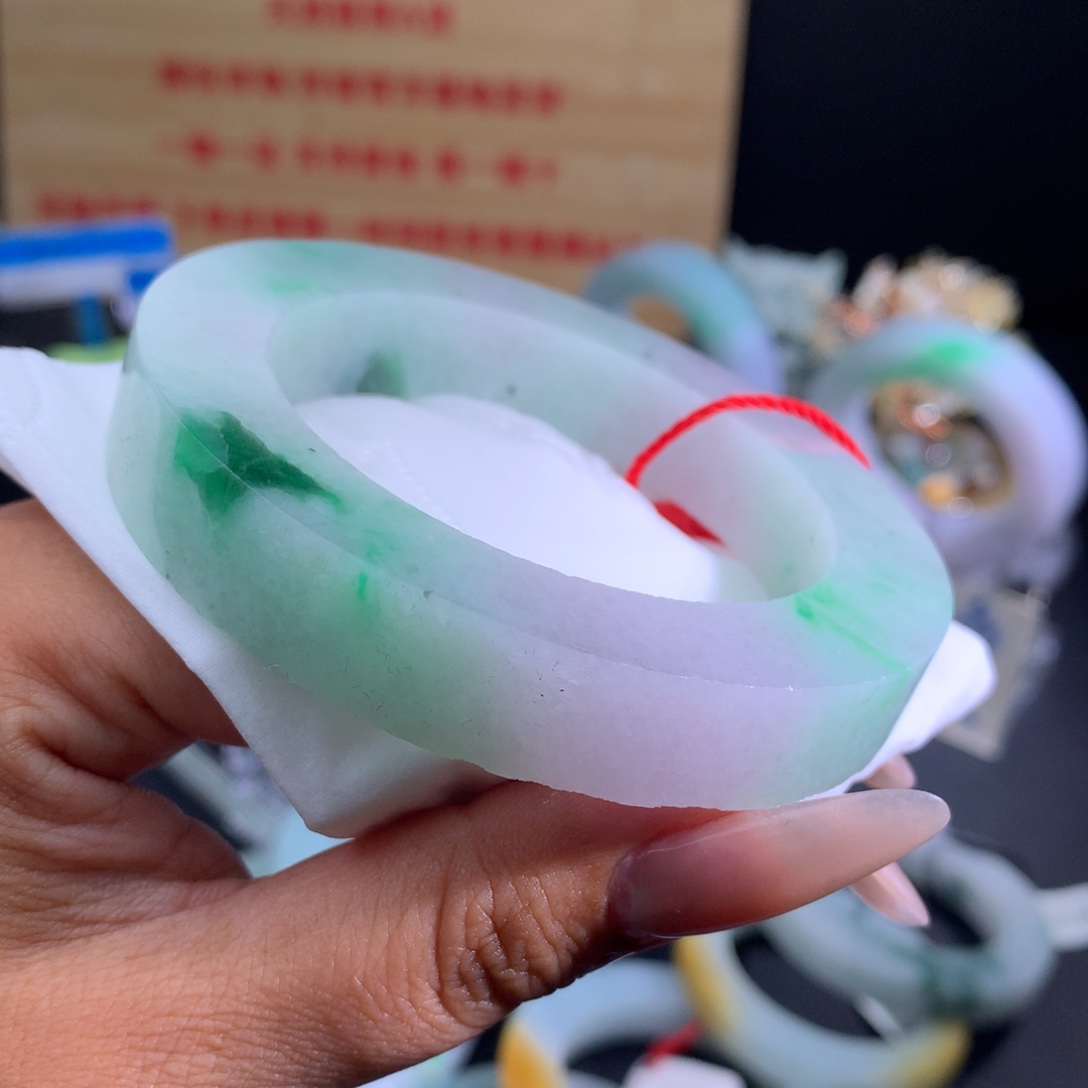 未镶嵌正定制翡翠