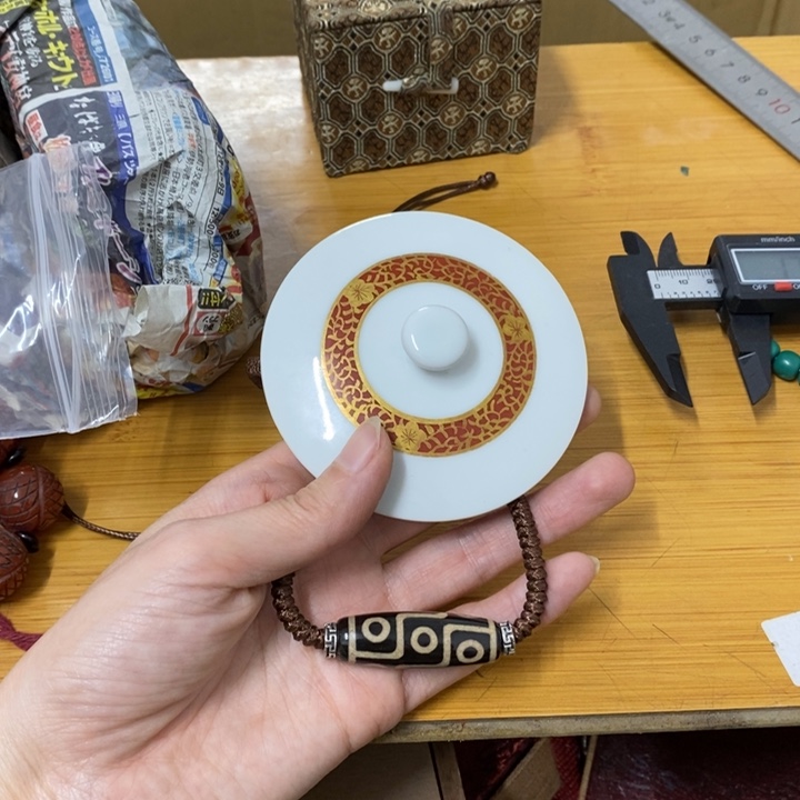 瓷片哈中古工艺品一件