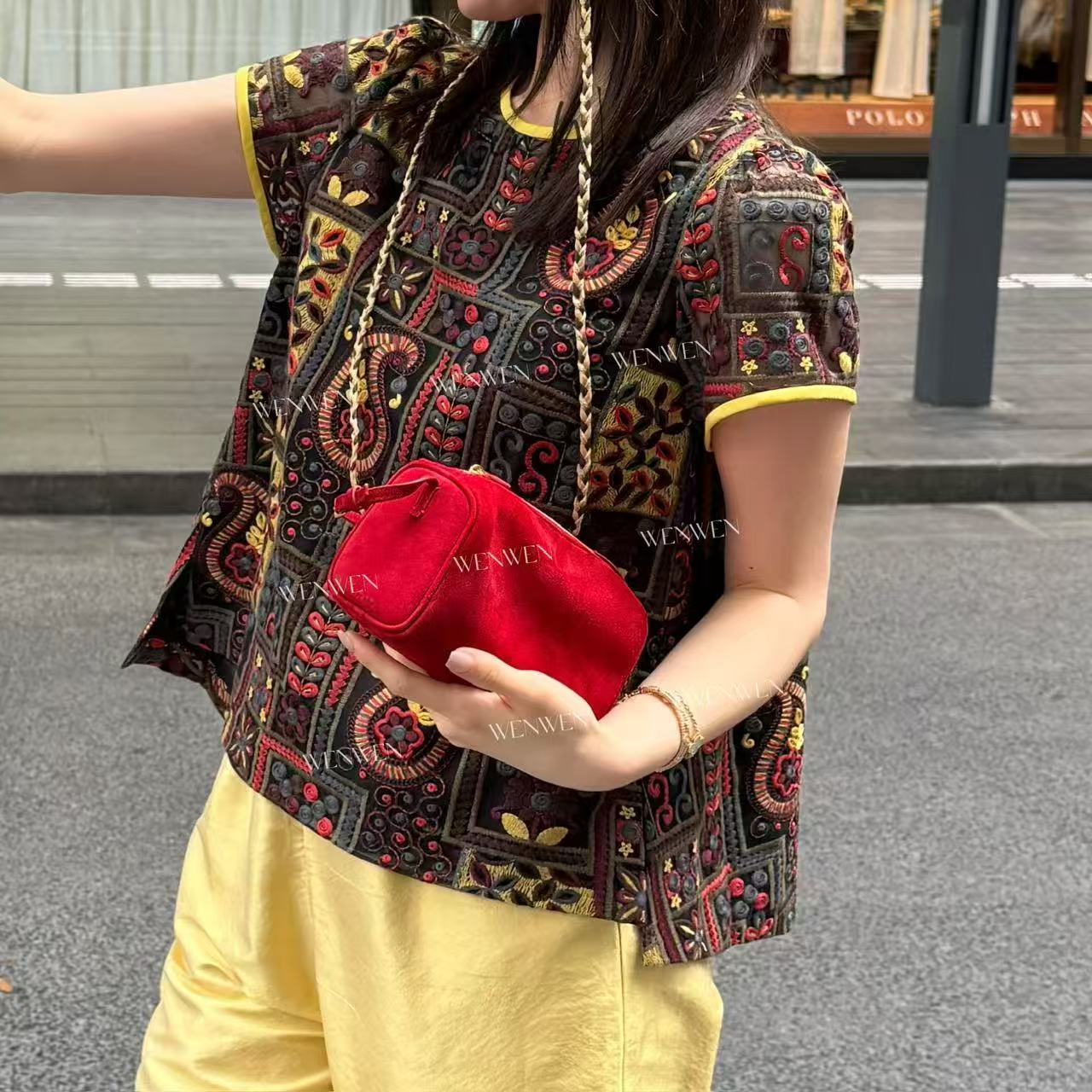 WENWEN-深圳原创【“福音”25夏季时尚刺绣撞色圆领上衣】SY0884