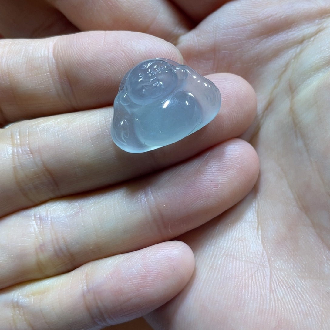 翡翠未镶嵌颈饰佛公