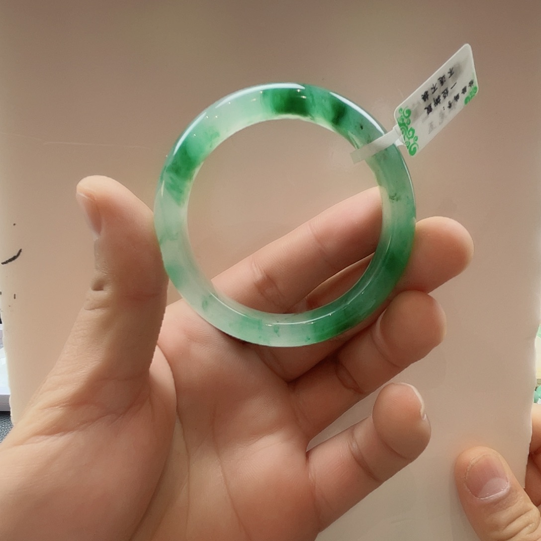 石英质玉手镯未镶嵌N****e