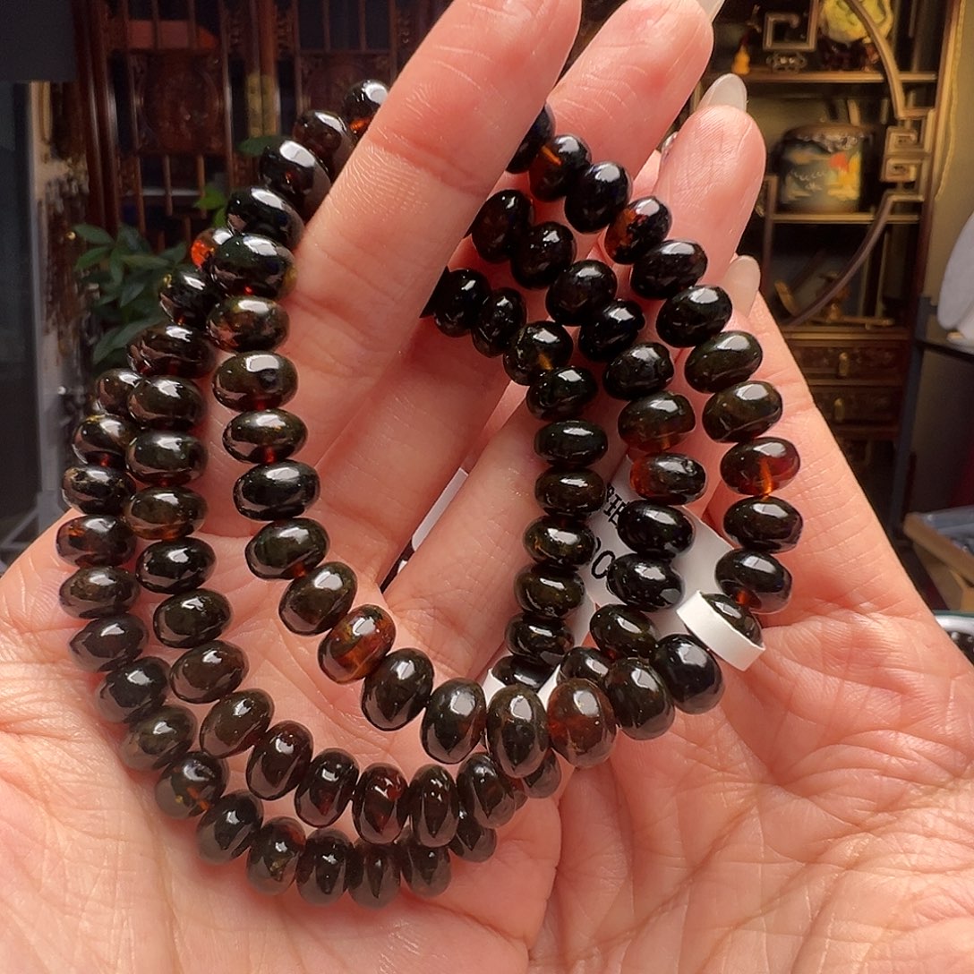 琥珀未镶嵌裸石抚顺琥珀10517八多样性发其一