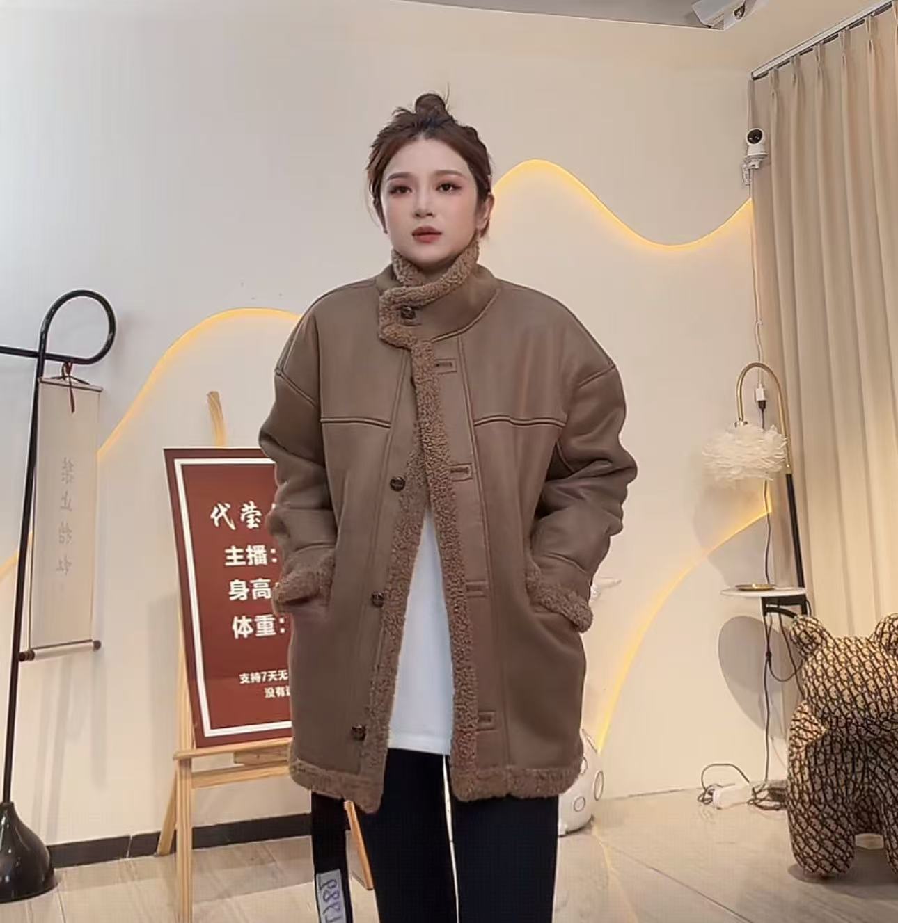 【代莹优选】6768 皮毛一体外套女冬季新款宽松立领加厚保暖机车服