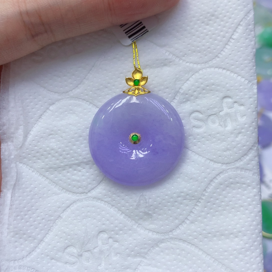 颈饰18K金镶嵌翡翠雪*翡翠