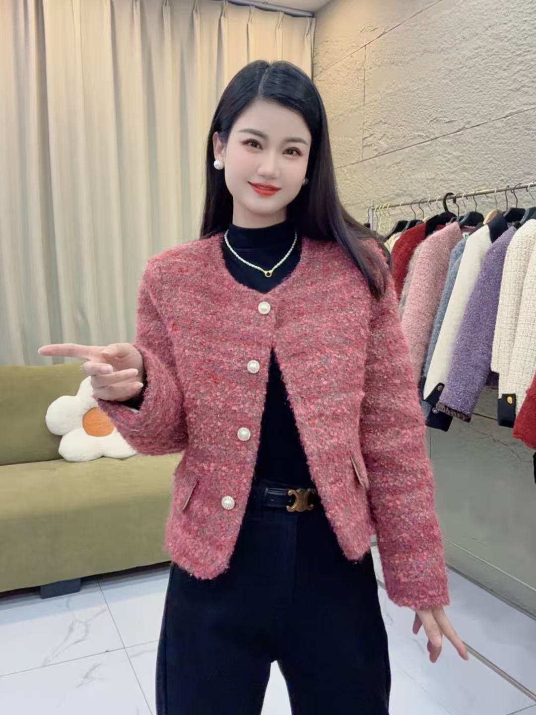 （新款+运费险）法式轻奢小香风2025冬季加厚新年战袍精致名媛外套