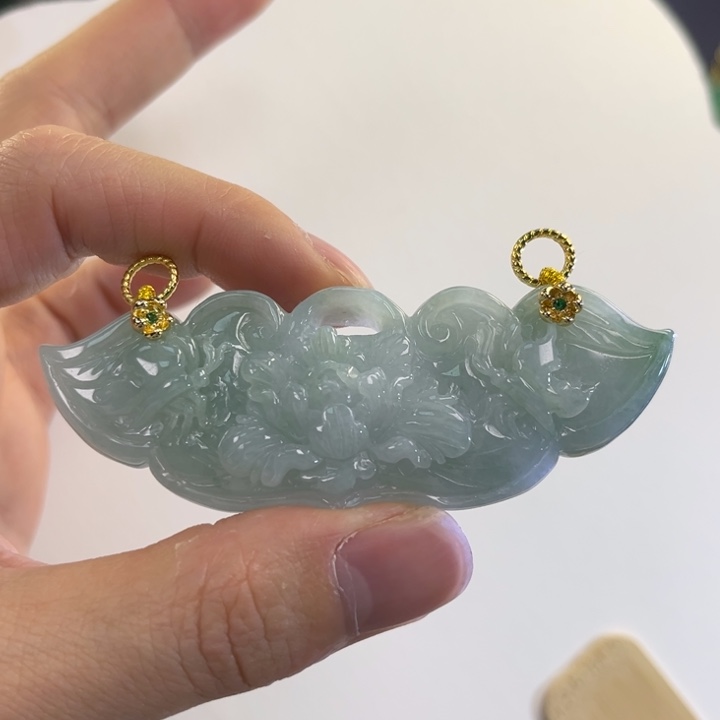 翡翠吊坠(赠链)未镶嵌代编织