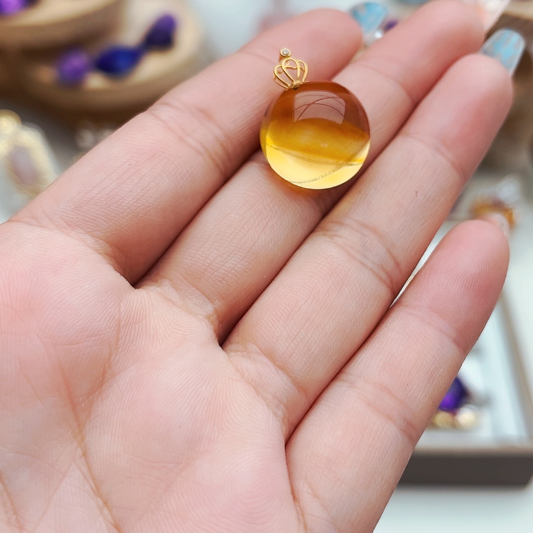 水晶颈饰18K金镶嵌天然