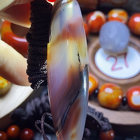 未镶嵌颈饰玛瑙/玉髓追*人