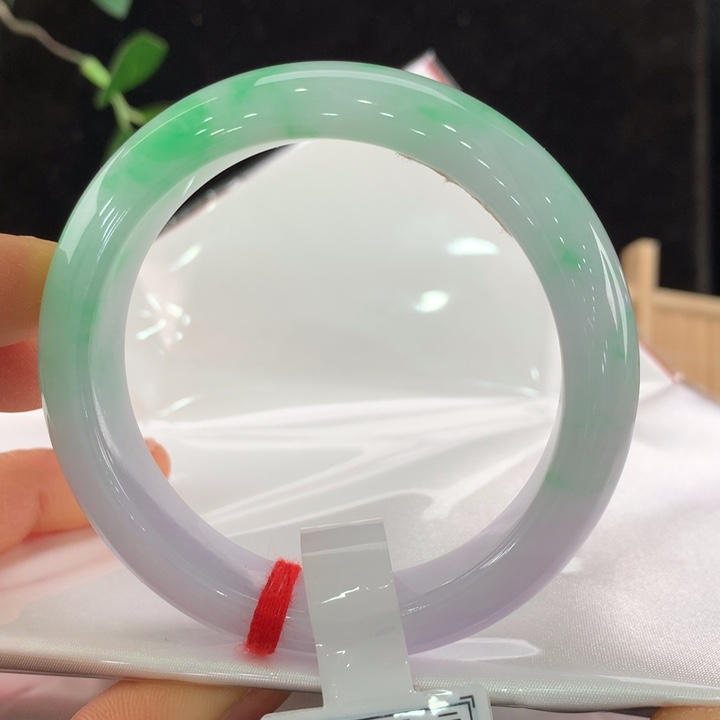 翡翠手镯未镶嵌111-0241