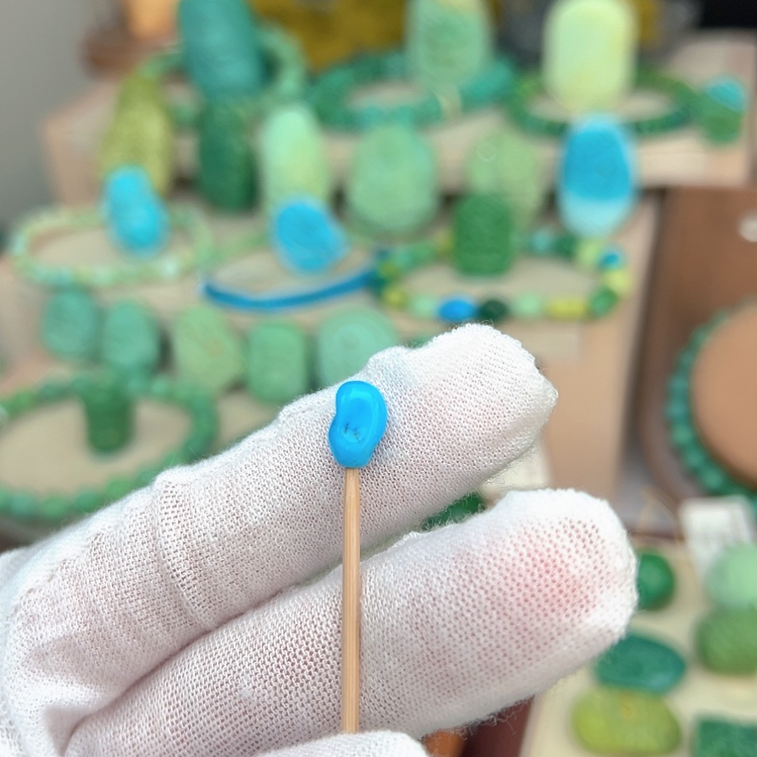 沙***莎绿松石未镶嵌主播万珍