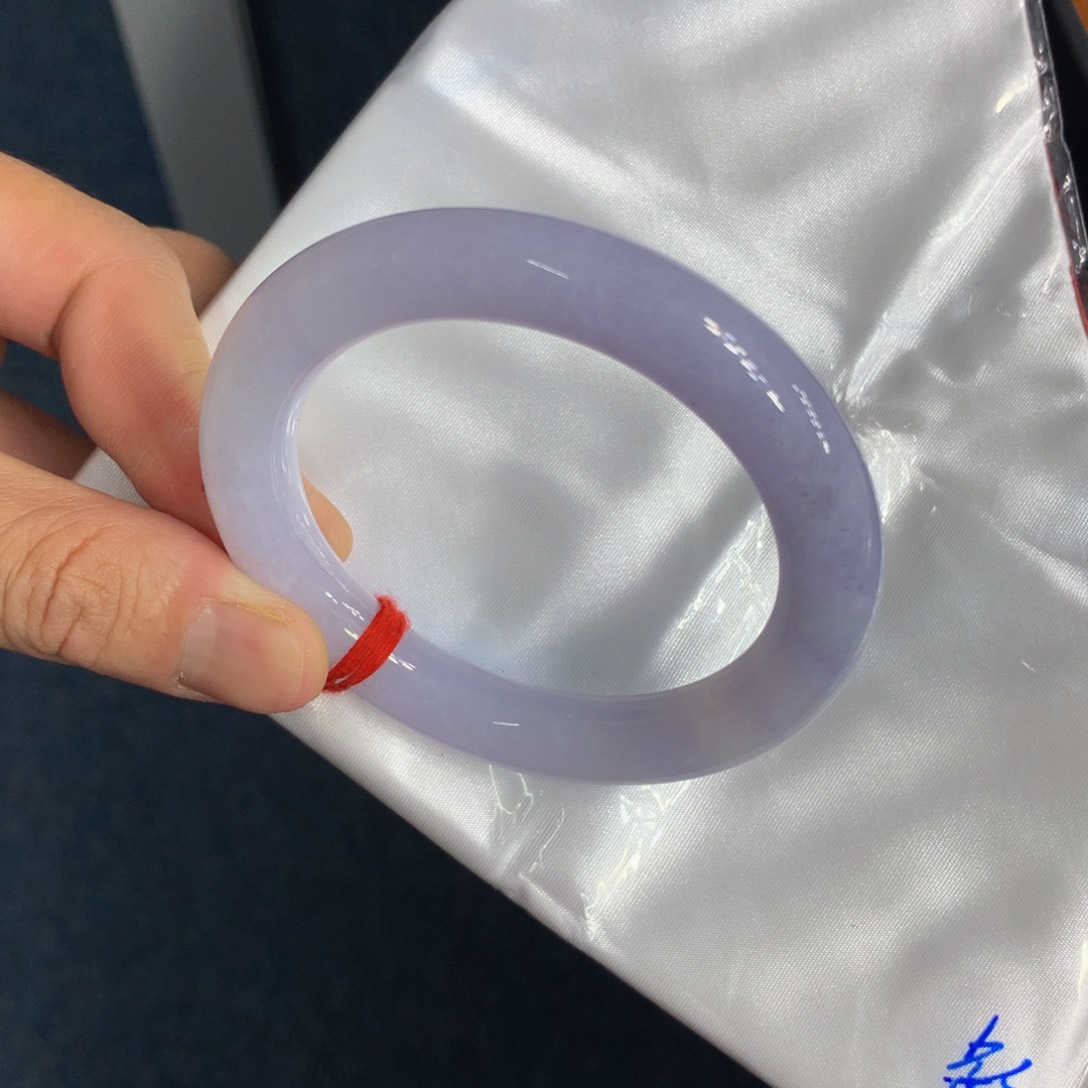 翡翠手镯（圆镯）未镶嵌翡翠