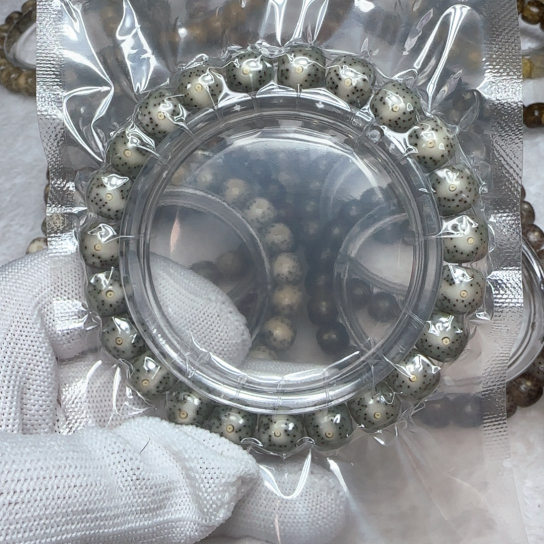 手串星月菩提3号绿冰绿幽灵10左右