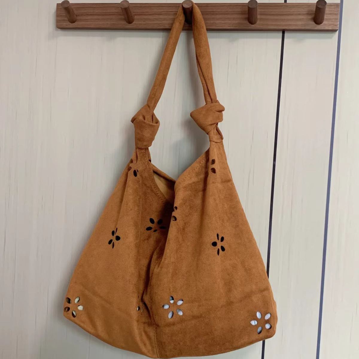 韩系复古麂皮绒花朵镂空托特包包女2025新款秋冬大容量通勤单肩包