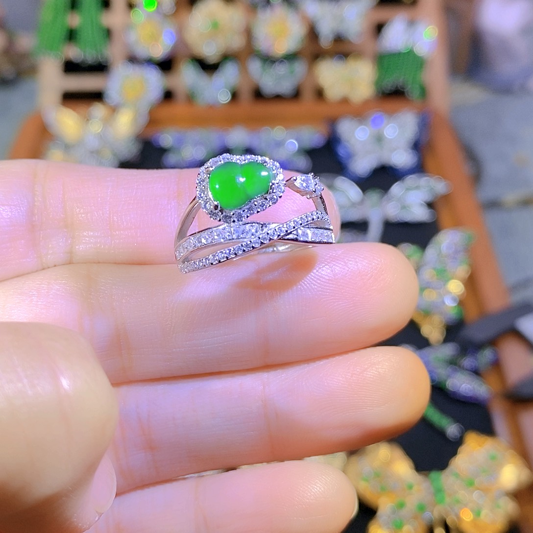 吊坠(不含链)银S925镶嵌翡翠