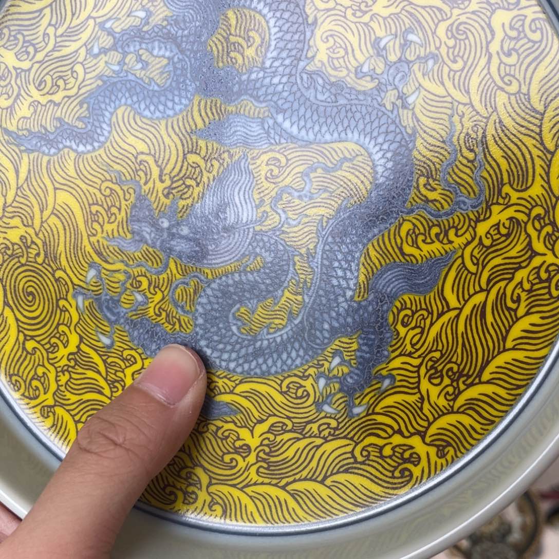 瓷片景德镇黄釉海水龙大壶承
