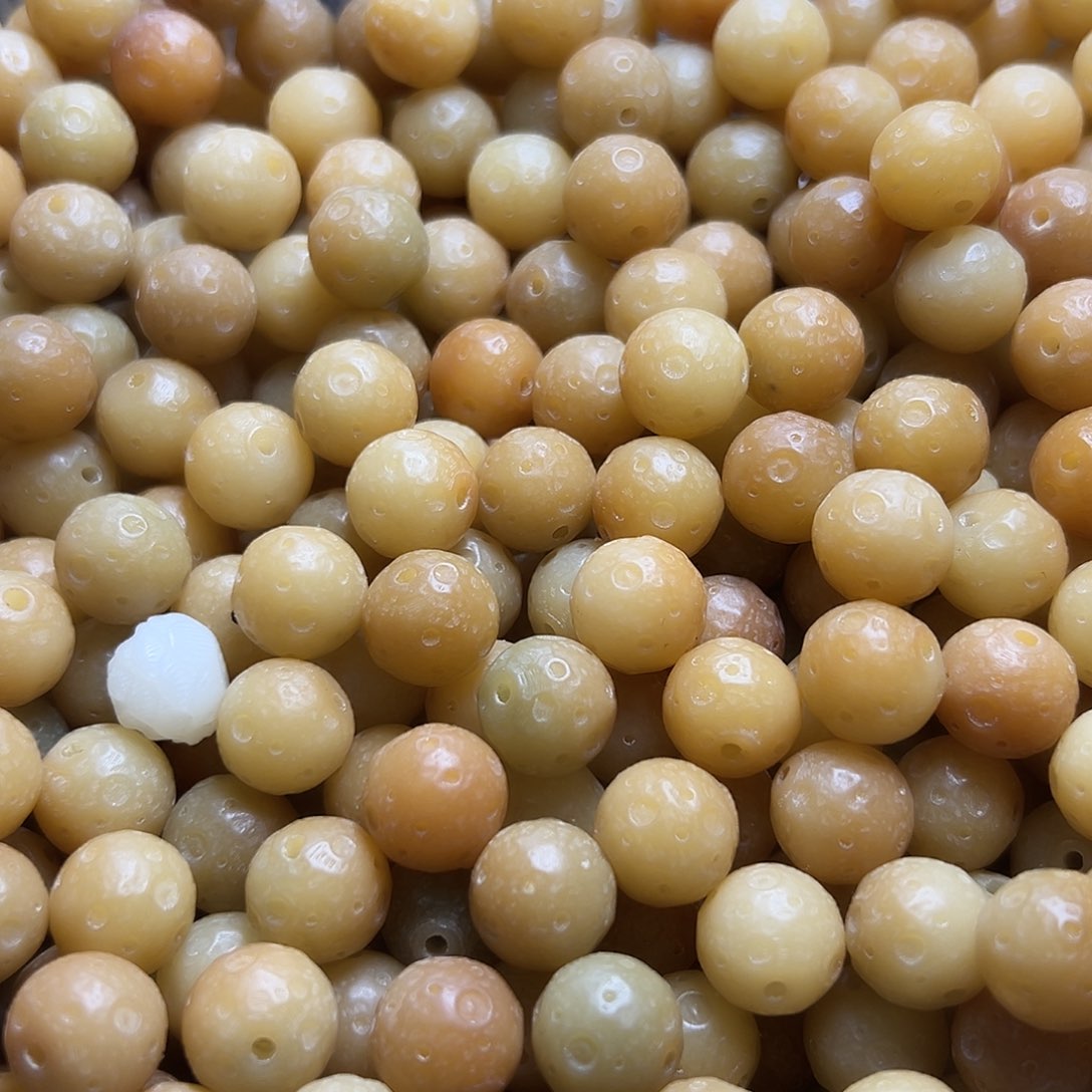 白玉菩提吊坠30颗星球