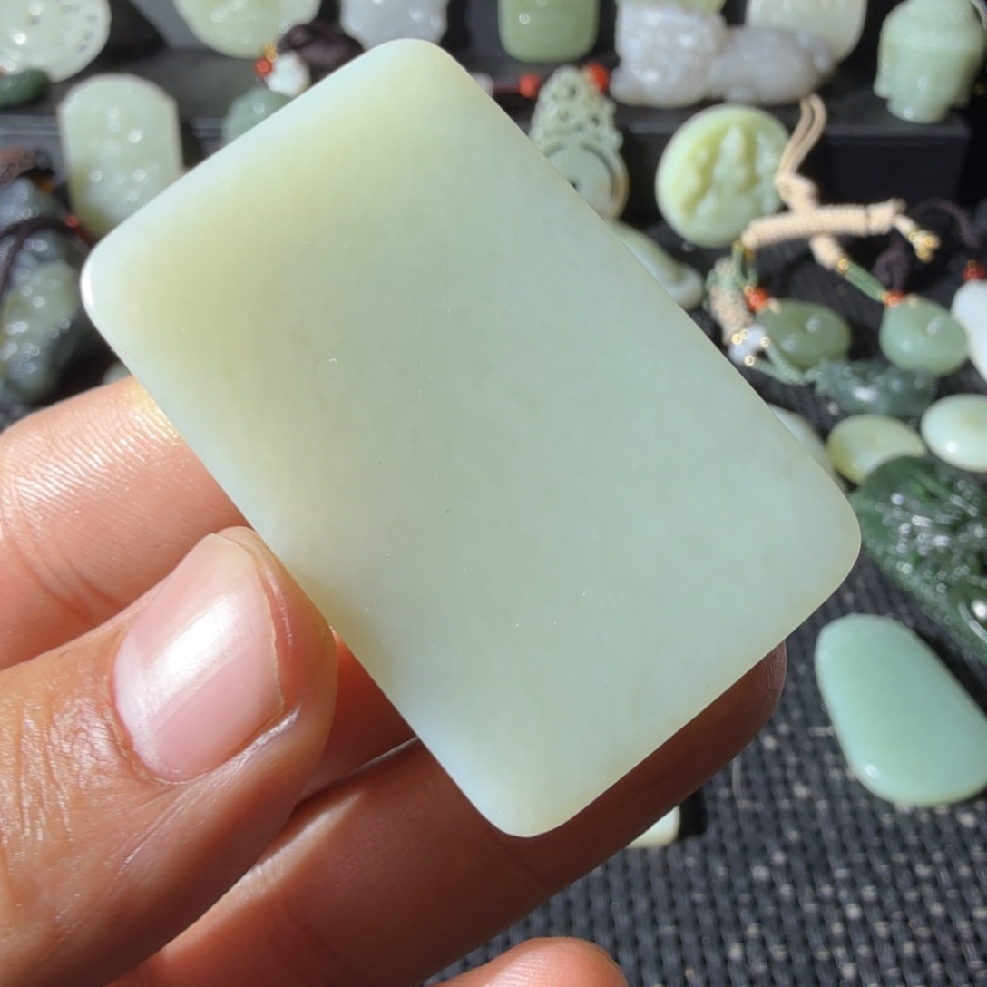 梦***和田玉未镶嵌颈饰