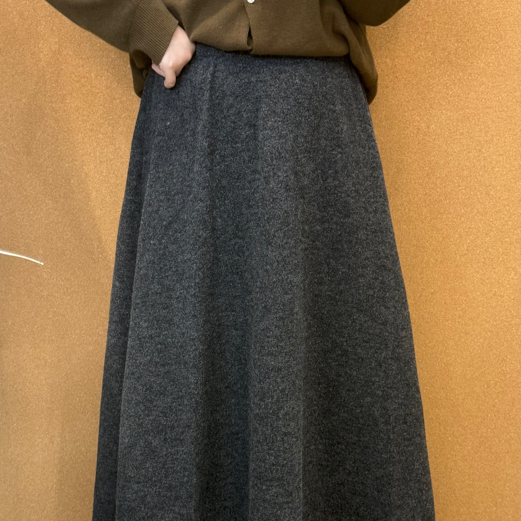 M·The17  2025秋冬新款韩版大裙摆弹力百搭羊绒半身长裙