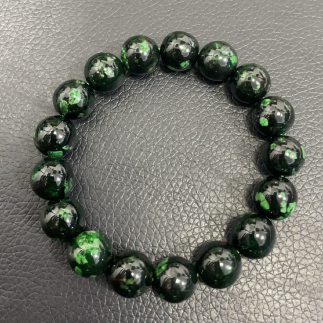  684  卡12 葛灵草黑绿手串