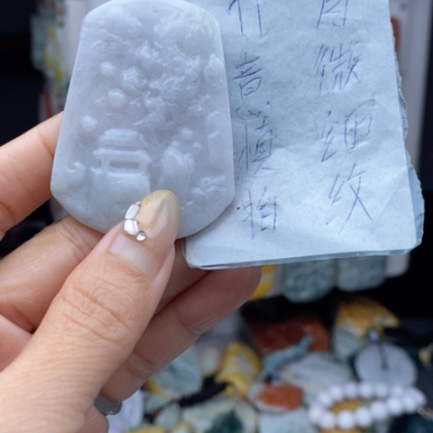 翡翠颈饰未镶嵌翡翠