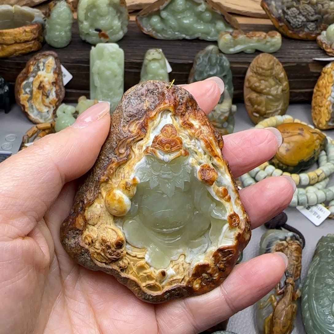 S***岫岩河磨玉（透闪石质玉）未镶嵌珠宝奇石