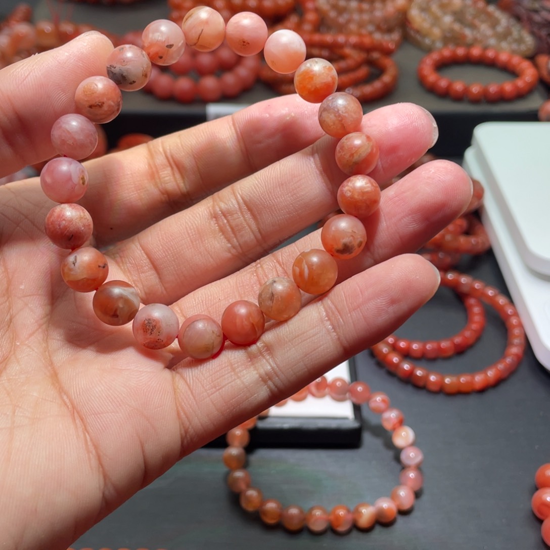 南红玛瑙手链未镶嵌