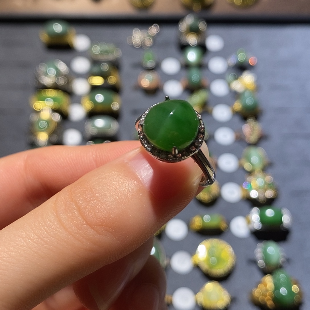 和田玉未镶嵌戒指