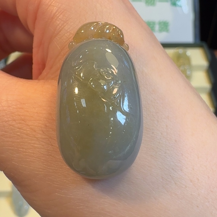 翡翠未镶嵌挂件福瓜