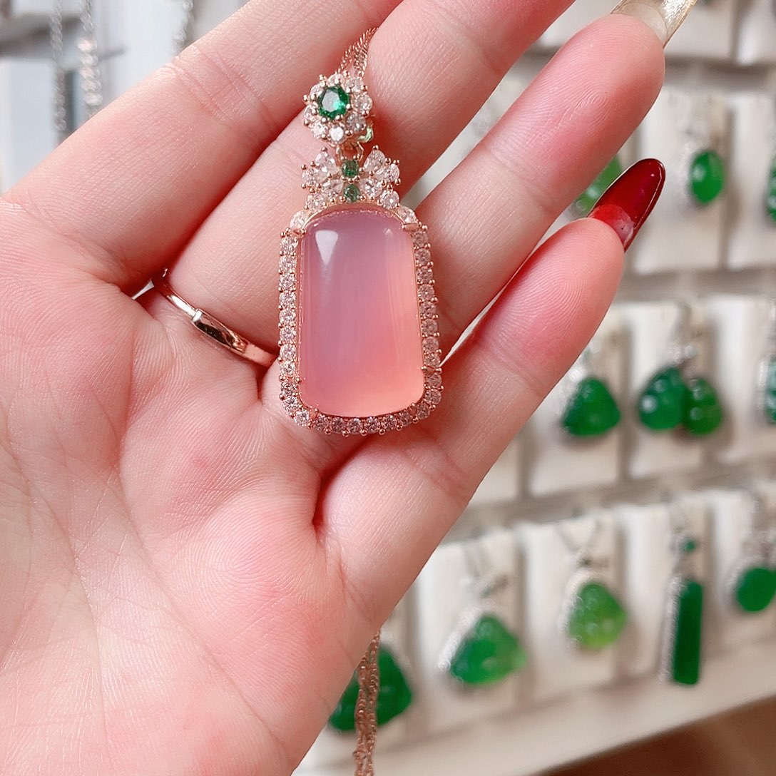 玛瑙/玉髓吊坠(赠链)未镶嵌