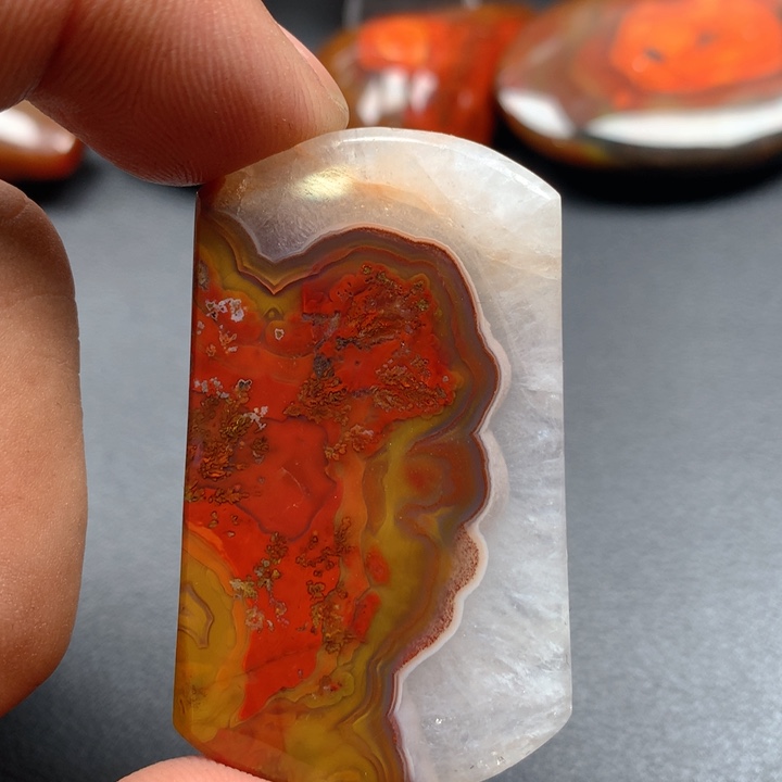 玛瑙/玉髓颈饰未镶嵌陈*帆